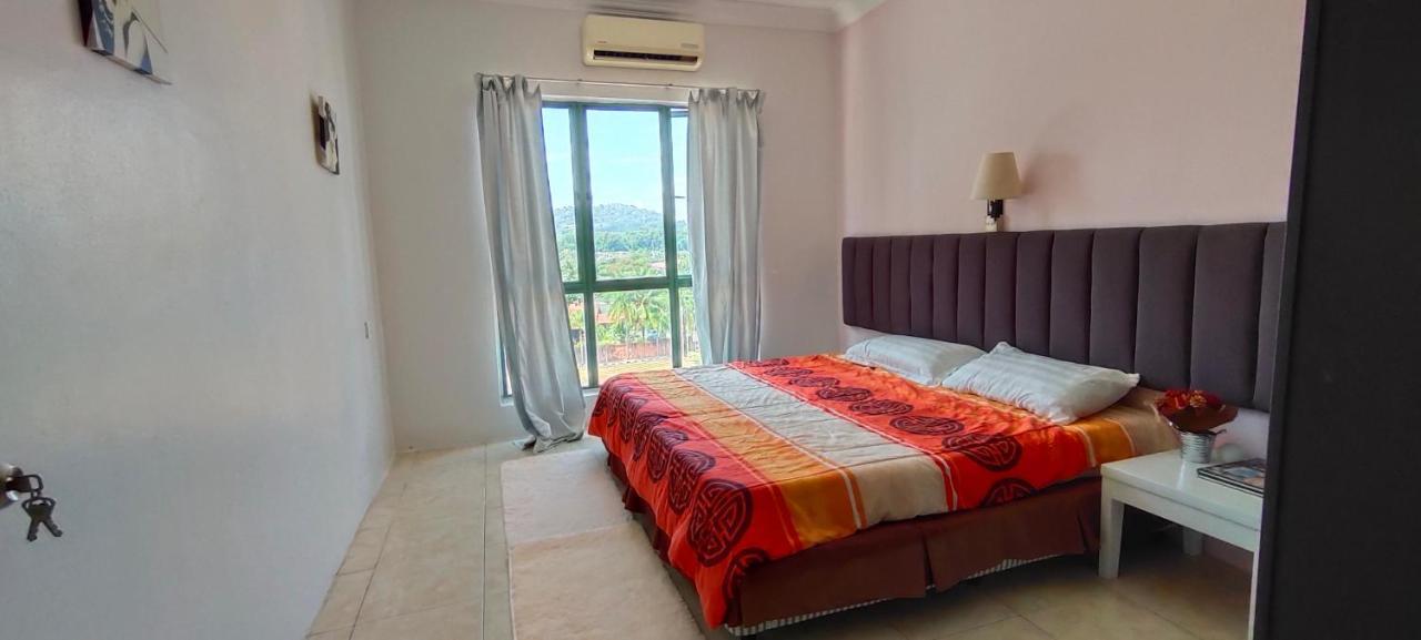 Gold Coast International Resort Kampong Bukit Beruang Extérieur photo
